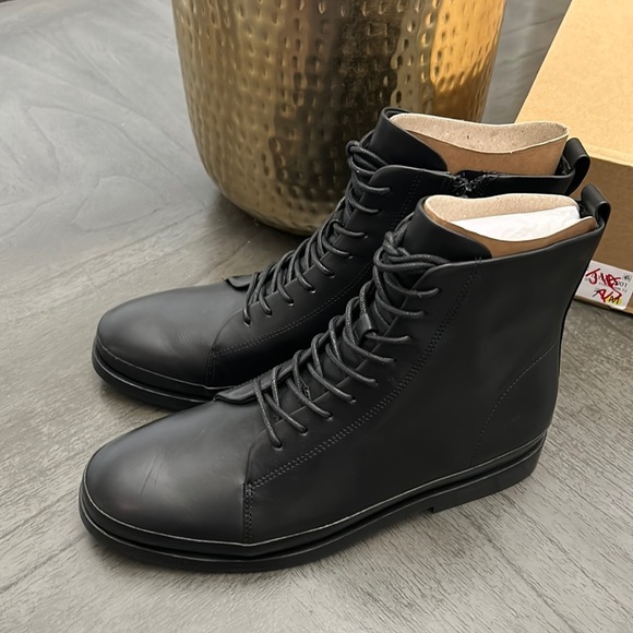 VINCE Cooper Water-resistant leather Boot - Picture 2 of 9